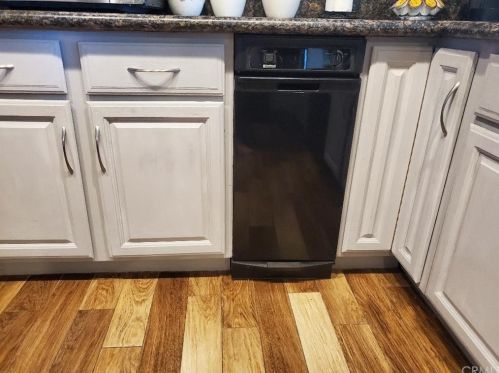 16743 Stallion Pl, Riverside CA  92504-5843 exterior