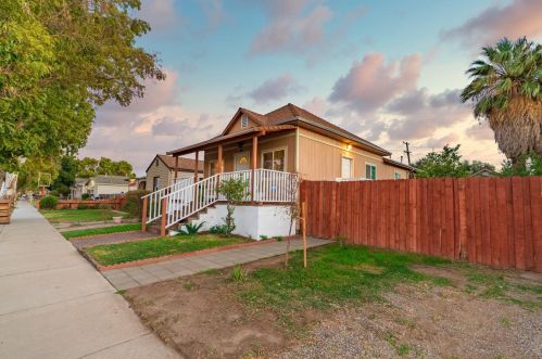 319 H St, Los Banos, CA 93635-4112