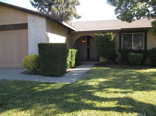 729 Beechwood Ave, Rialto, CA 92376-4705