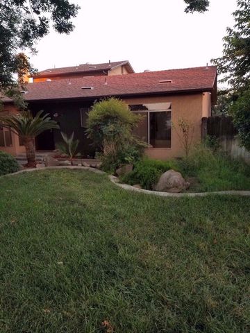 3122 Swift Cir, Clovis, CA 93612-5058
