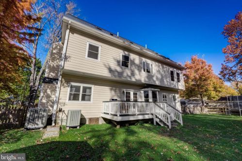 4933 Aspen St, Shady Side MD  20764-9667 exterior