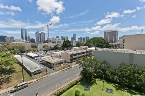 1448 Young St, Honolulu HI  96814-1837 exterior