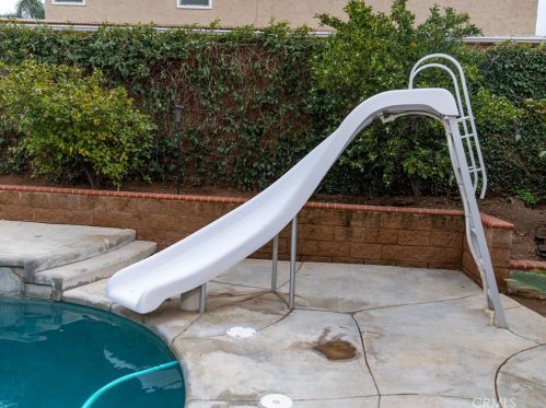 11568 Freedom Trl, Riverside CA  92503-5066 exterior