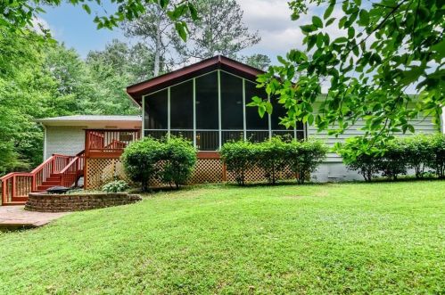 2228 Meadowvale Dr, Atlanta GA  30345-3543 exterior