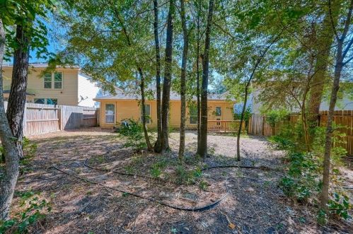 989 Arbor Way, Conroe TX  77303-1784 exterior