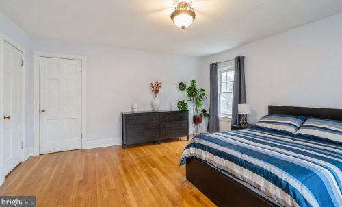 16 Renfrew Ave, Trenton NJ  08618-3334 exterior