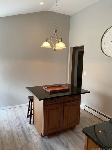 19 Dodge Dr, Huntington CT  06484-1723 exterior