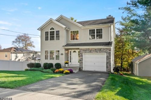 42 Garfield Ave, Town Center, NJ 07052-2332