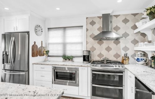 166 Conover Ln, Tinton Falls NJ 07701-6214 exterior