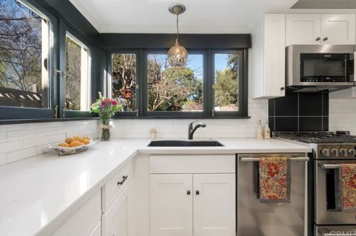 4465 5th St, Riverside CA  92507-4110 exterior