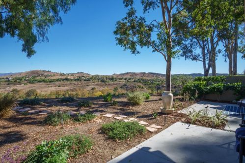9 Morning Vw, Irvine, CA 92603-3716