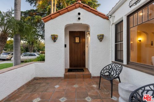 1125 Cedar St, Glendale CA  91207-1728 exterior