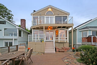 3219 Point Pl, Seattle, WA 98116-2620