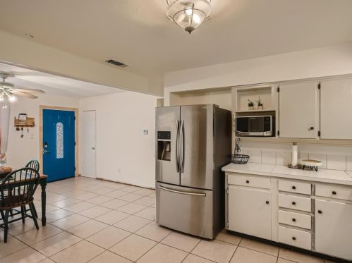 7704 Clenis Ln, Fort Worth TX  76180-6868 exterior