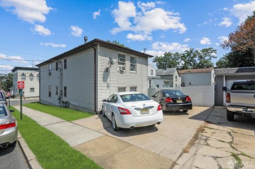 347 Bruck Ave, Perth Amboy, NJ 08861-2128