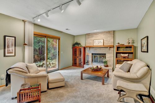 3735 Greensboro Dr, Saint Paul MN  55123-2242 exterior
