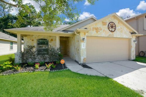 9553 Woodmark, Conroe TX  77304-1788 exterior
