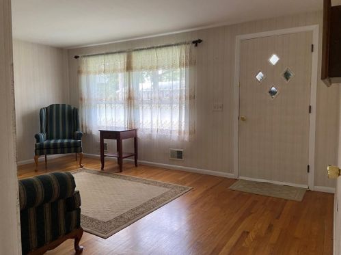 53 Valley Crest Rd, Coventry, RI 02816-8832