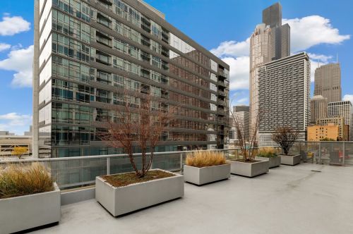 611 Wells St, Chicago IL  60607-4782 exterior