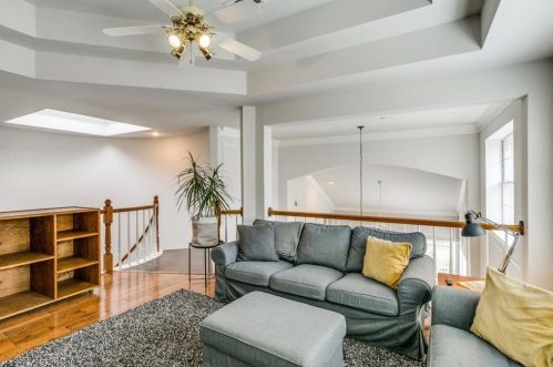 3827 Azure Ln, Addison TX 75001-3105 exterior