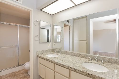 11211 Green Arbor Dr, Riverside CA  92505-2532 exterior