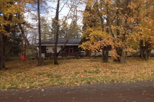 185 Wagon Rd, Esko, MN 55733-9622