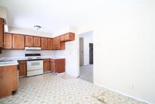 4842 Northtowne Blvd, Columbus OH  43229-5321 exterior