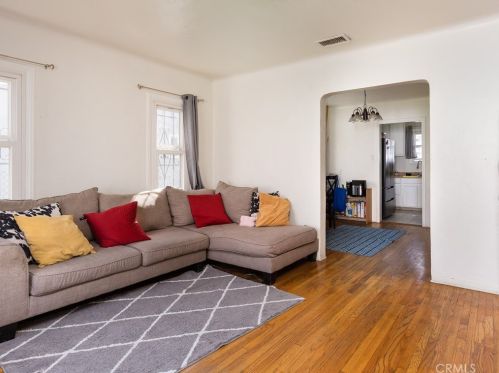 701 Walnut St, Inglewood, CA 90301-0325