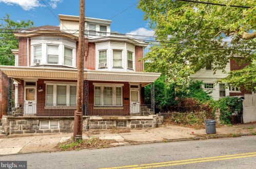 4718 Large St, Philadelphia, PA 19124-2939