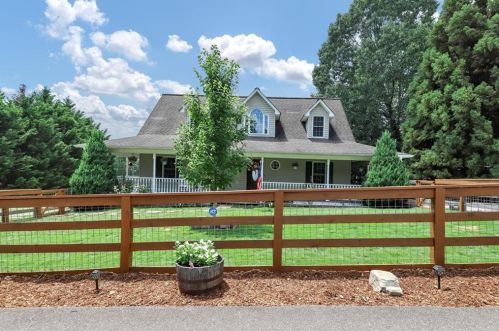820 Talona Mountain Rd, Ellijay, GA 30536-6728