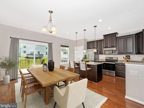 104 Norwood Dr, Falling Waters, WV 25419-0060