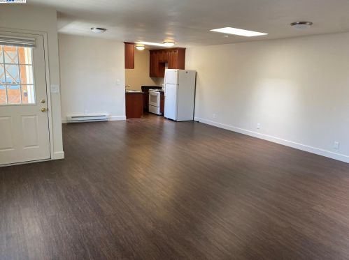 1018 Mckeever Ave, Hayward, CA 94541-4010
