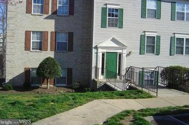 12255 Stevenson Ct, Woodbridge, VA 22192-5227