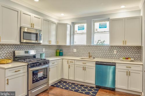 6521 16th St, Philadelphia PA  19126-3512 exterior