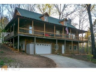 1069 Peaceful Valley Dr, Cleveland, GA 30528-9064