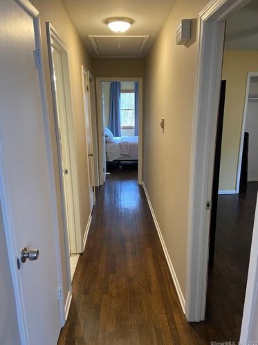 19 Dodge Dr, Huntington CT  06484-1723 exterior