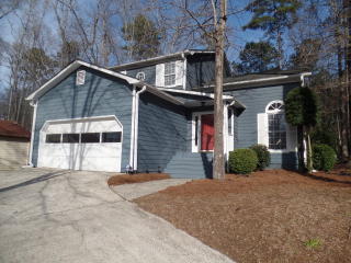 221 Wesleyan Cir, Macon, GA 31210-2216