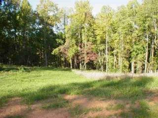 128 Rocky Water Pt, Wellford, SC 29385-9309
