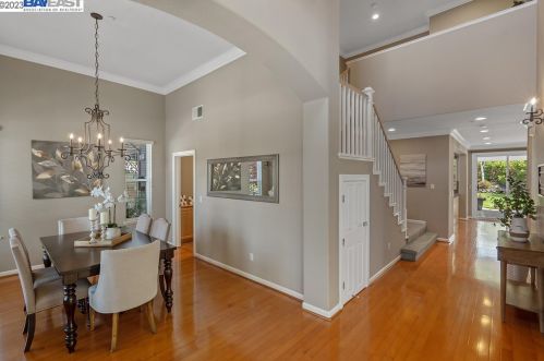 1071 Lexington Way, Livermore, CA 94550-7160