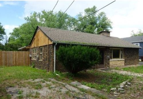 1828 Idlewild Ln, Homewood IL  60430-3910 exterior