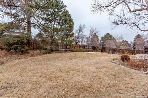 6117 Locust St, Englewood CO 80112-1324 exterior