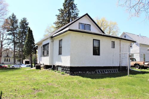 419 Budd St, Fairmont, MN 56031-2959
