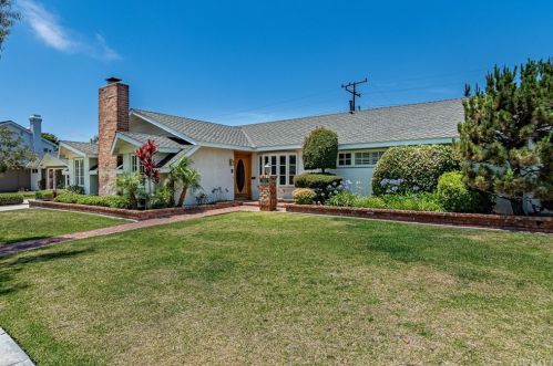 3271 Kenilworth Dr, Los Alamitos, CA 90720-3837