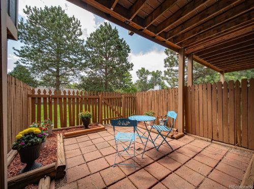 11885 Kepner Dr, Aurora CO 80012-3284 exterior