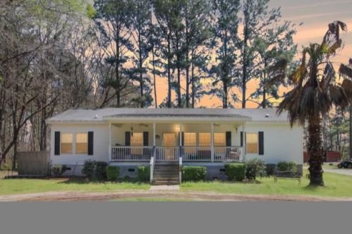 5863 Dixie Plantation Rd, Meggett, SC 29449-6174