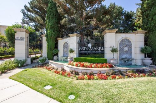 2156 Watermarke Pl, Irvine CA  92612-7691 exterior