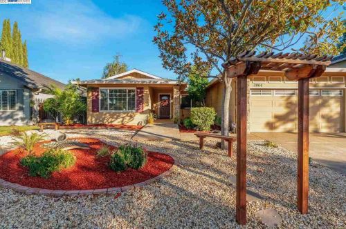3864 Las Positas Blvd, Pleasanton, CA 94588-4125