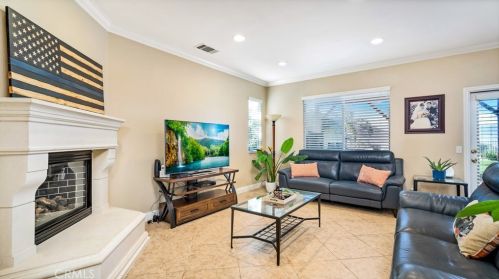 16163 Setting Sun Cir, Riverside CA  92503-0527 exterior
