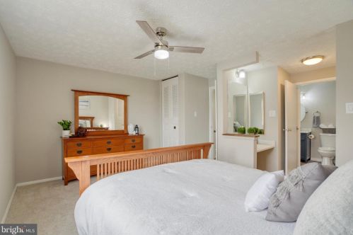 8359 Bark Tree Ct, Springfield VA  22153-3832 exterior