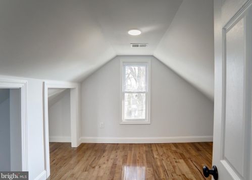 15 Beechwood Ave, Camden NJ  08107-1318 exterior